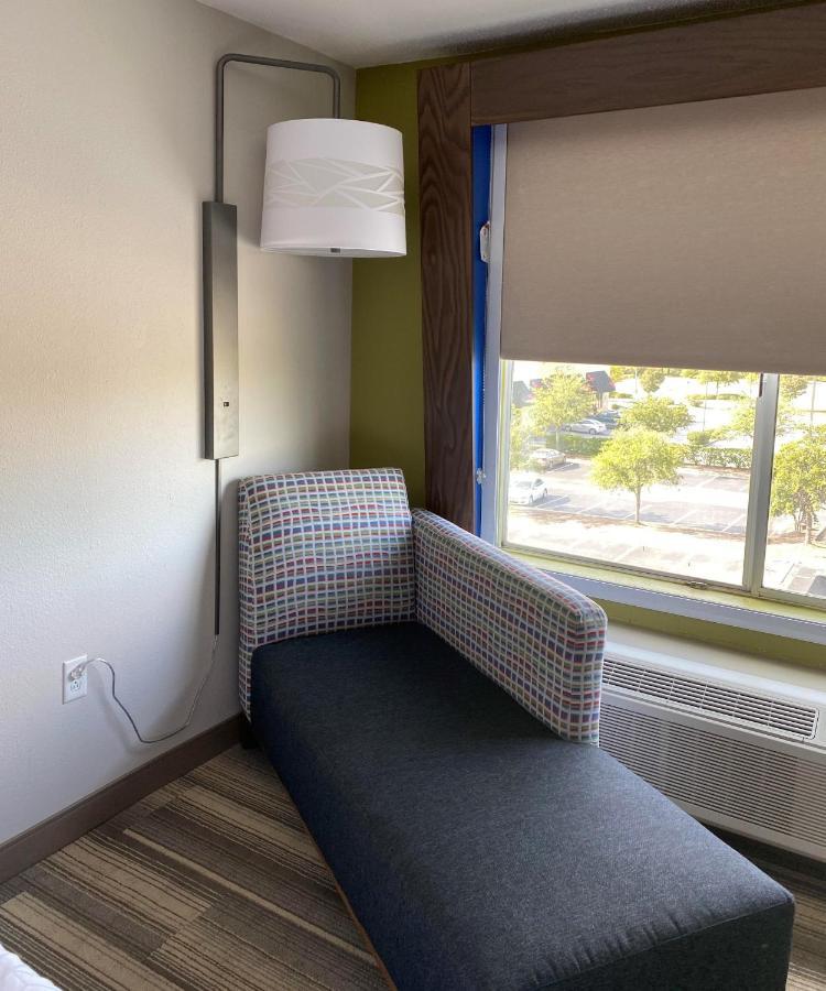 Holiday Inn Express & Suites Columbia-I-26 @ Harbison Blvd By Ihg Zewnętrze zdjęcie