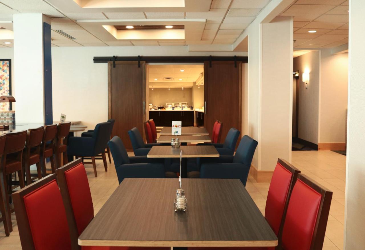 Holiday Inn Express & Suites Columbia-I-26 @ Harbison Blvd By Ihg Zewnętrze zdjęcie